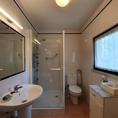 Casa Do Cuco, Acolhedora, Em Aldeia Tranquila Com Espaco Exterior Generoso Perto De Pombal (Leiria)