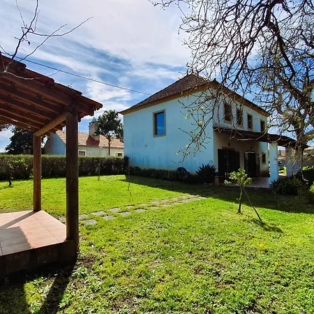 Casa Do Cuco, Acolhedora, Em Aldeia Tranquila Com Espaco Exterior Generoso Perto De 度假居 庞巴尔