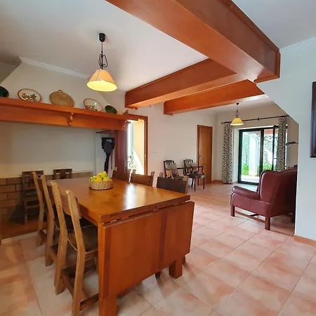 Casa Do Cuco, Acolhedora, Em Aldeia Tranquila Com Espaco Exterior Generoso Perto De Pombal (Leiria)