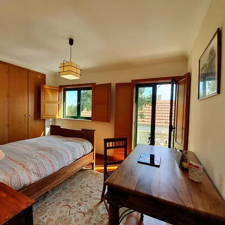 Casa Do Cuco, Acolhedora, Em Aldeia Tranquila Com Espaco Exterior Generoso Perto De *