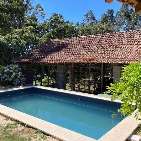 Casa Do Cuco, Acolhedora, Em Aldeia Tranquila Com Espaco Exterior Generoso Perto De 庞巴尔