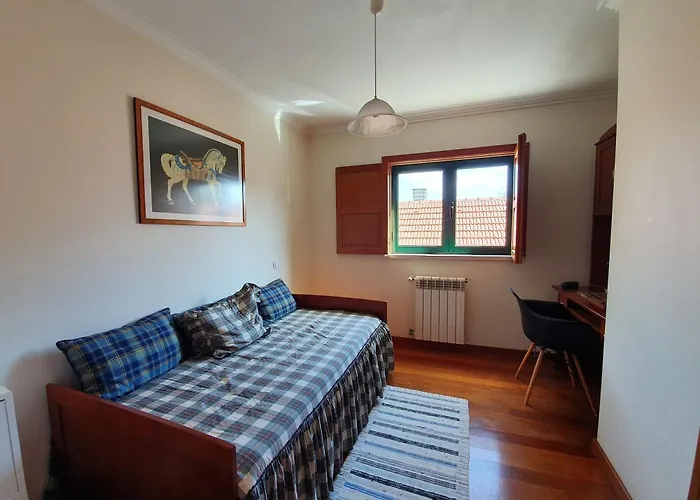 Casa Do Cuco, Acolhedora, Em Aldeia Tranquila Com Espaco Exterior Generoso Perto De Feriehus Pombal (Leiria)