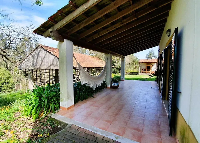 Дом отдыха Casa Do Cuco, Acolhedora, Em Aldeia Tranquila Com Espaco Exterior Generoso Perto De *