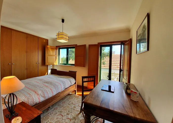 Casa Do Cuco, Acolhedora, Em Aldeia Tranquila Com Espaco Exterior Generoso Perto De *