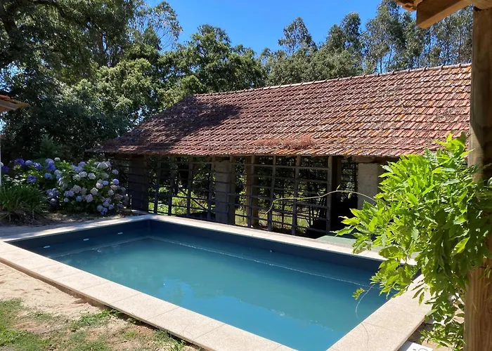 Casa Do Cuco, Acolhedora, Em Aldeia Tranquila Com Espaco Exterior Generoso Perto De Помбал